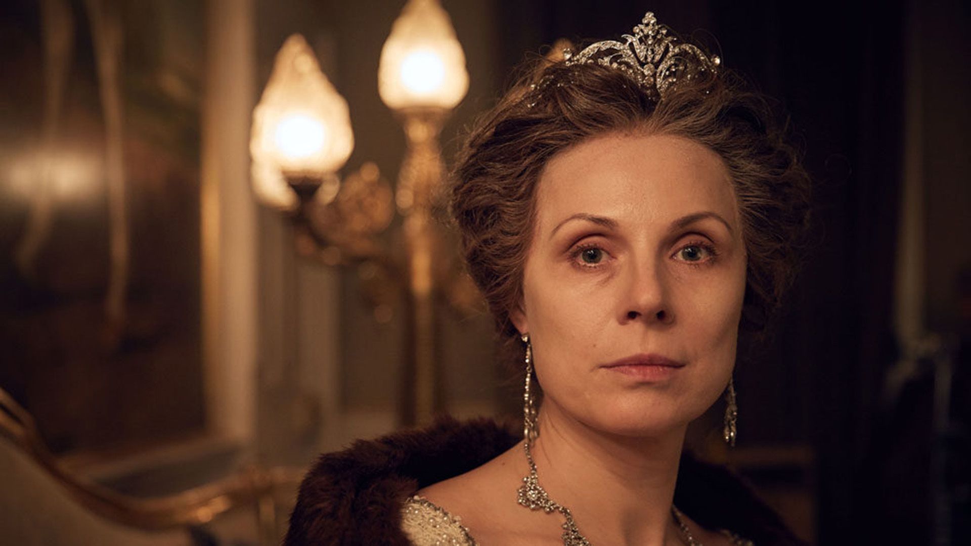 Дина Корзун в сериале «Острые козырьки»