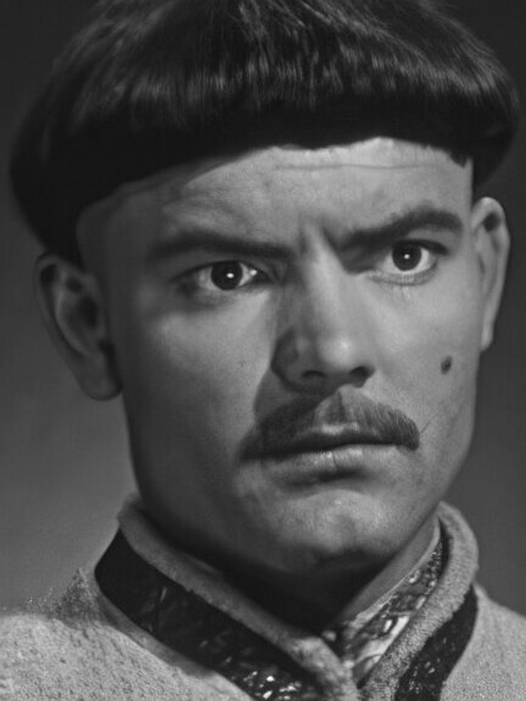 Юрий Тавров