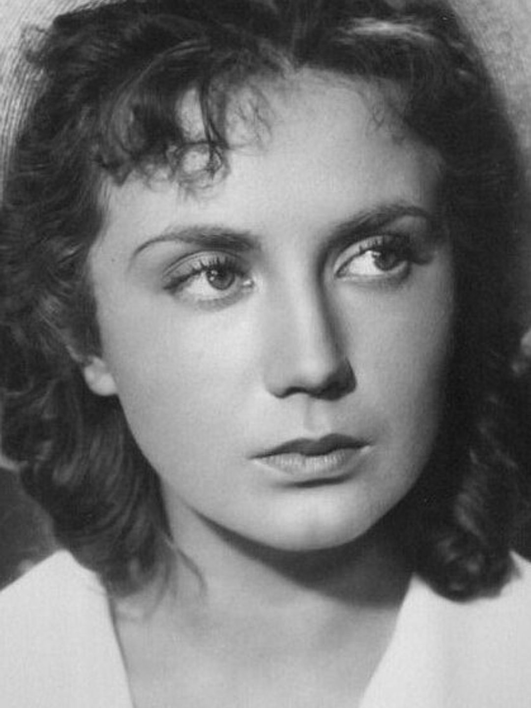 Елена Добронравова