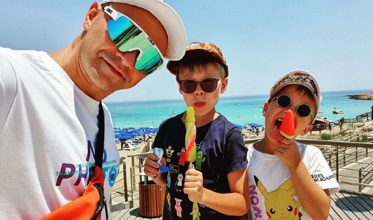 Влади из «Касты» воспитывает сыновей Устина и Елисея