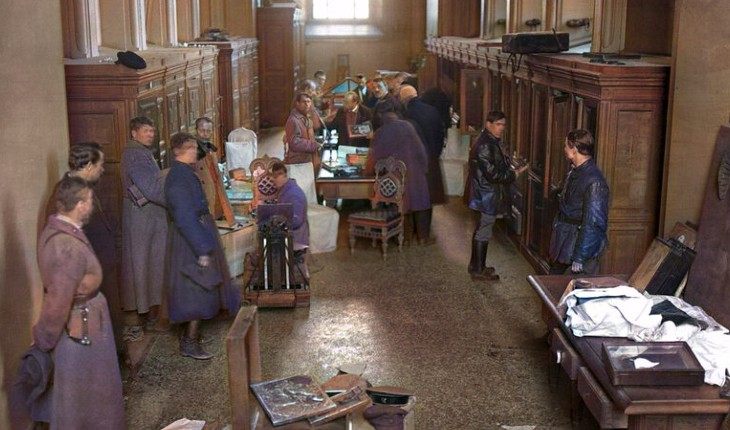 Изъятие ценностей из храма Христа Спасителя