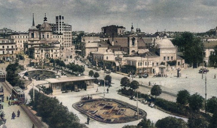 Арбатская площадь