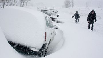 Магадан атакован циклоном