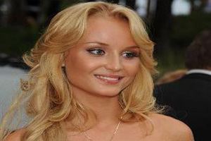 Полина Гагарина попала в аварию