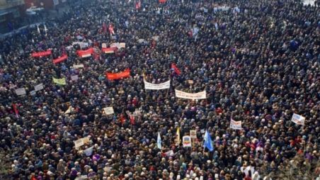 На митинг придет 300 000 человек