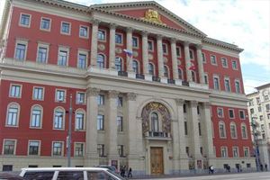 Особо Собянин поблагодарил правительство и депутатов