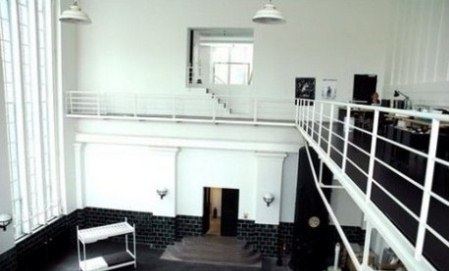 Шикарные апартаменты из заброшенной станции