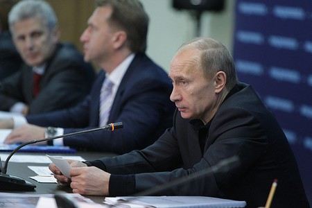 Президент России заявил, что будет сохранять традиции форума АТЭС и много внимания уделит экономическим вопросам Президент России заявил, что будет сохранять традиции форума АТЭС и много внимания уделит экономическим вопросам