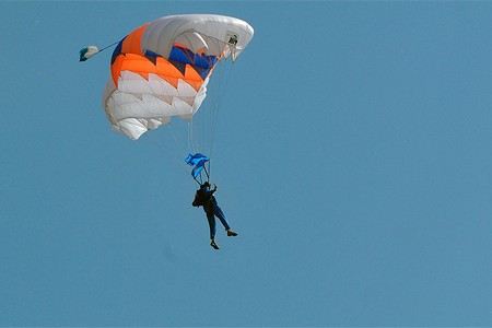 В НИИ им. Бурденко умерла спортсменка-парашютистка Ирина Синицина. В НИИ им. Бурденко умерла спортсменка-парашютистка Ирина Синицина.