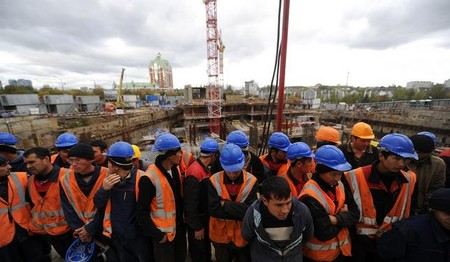 В России насчитали более 3 млн нелегальных мигрантов.