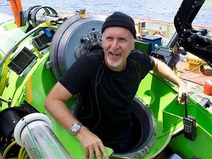 James Cameron reaches the deepest point of the ocean James Cameron reaches the deepest point of the ocean