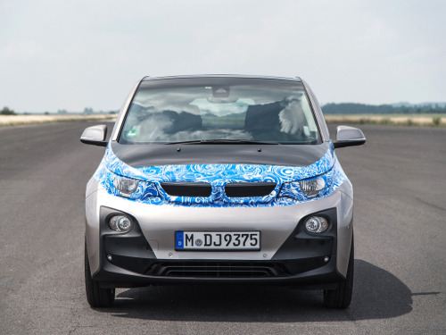 Шпионский снимок нового BMW i3: в анфас