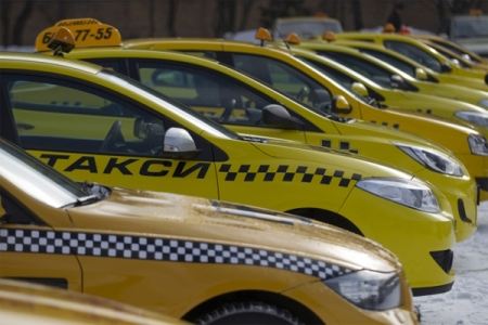 Праворульные такси могут запретить
