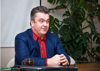 Андрей Коркунов основал торговую марку конфет еще в 1999 году Андрей Коркунов основал торговую марку конфет еще в 1999 году