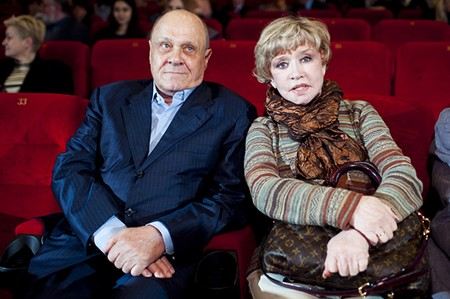 Владимир Меньшов с женой Верой Алентовой Владимир Меньшов с женой Верой Алентовой