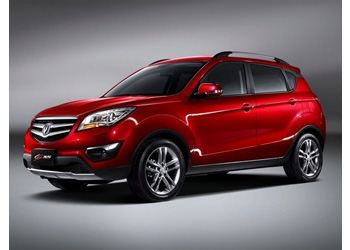Кроссовер Changan CS35 производители относят к компактным SUV