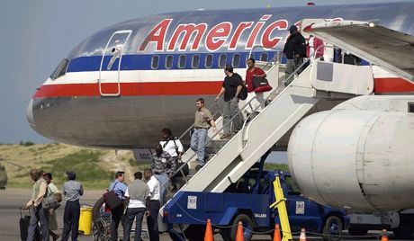 В США самолет совершил экстренную посадку из-за подозрительного предмета В США самолет совершил экстренную посадку из-за подозрительного предмета