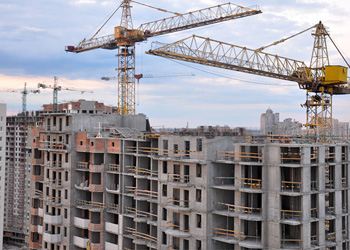 Более 20% жилья Украины в 2013 году построили в Киеве Более 20% жилья Украины в 2013 году построили в Киеве