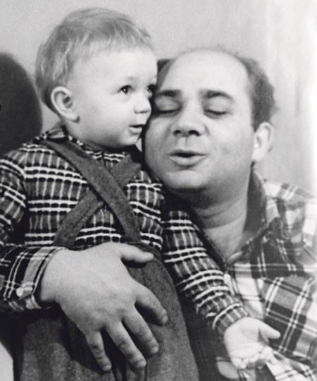 Andrei Leonov in childhood with his father Yevgeny Leonov Andrei Leonov in childhood with his father Yevgeny Leonov
