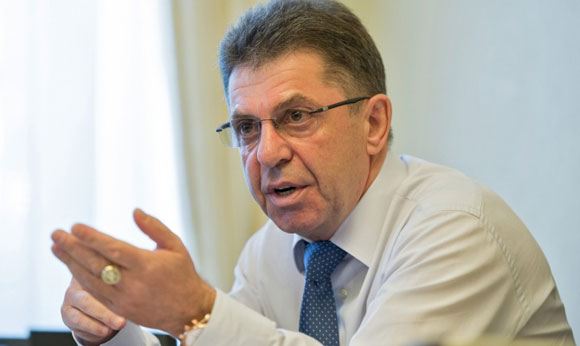 Александр Кравцов занял пост президента Союза биатлонистов России
