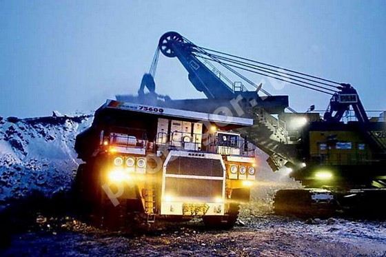Гигантский БелАЗ 75601 размером с частный дом