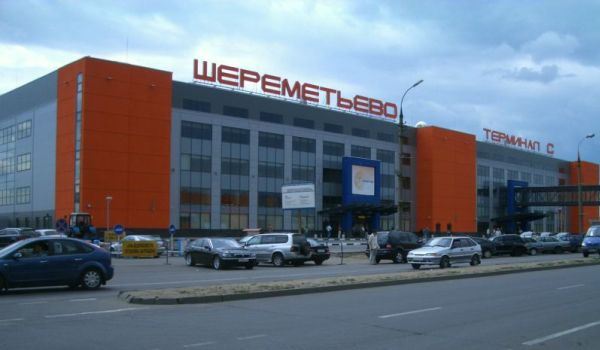Закажите такси в Шереметьево