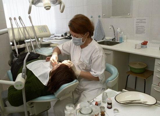 В Британии предложили лечить кариес электротоком В Британии предложили лечить кариес электротоком