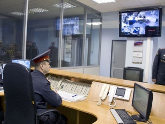 Милиционерам поступила заявка, что по этому адресу избивают мужчину