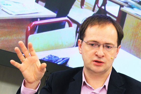 Владимир Мединский сделал стремительную карьеру в политике Владимир Мединский сделал стремительную карьеру в политике
