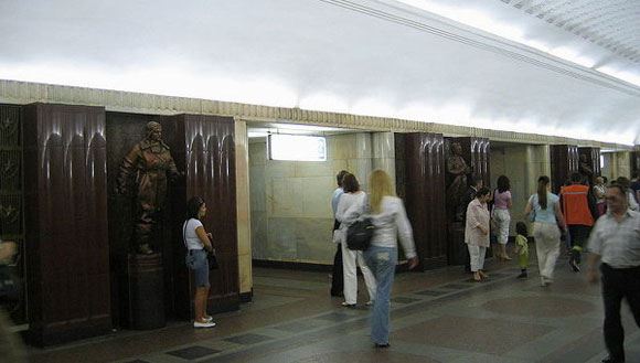 Станция московского метро «Бауманская» закрывается на реконструкцию