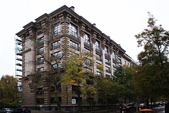 Manhattan House