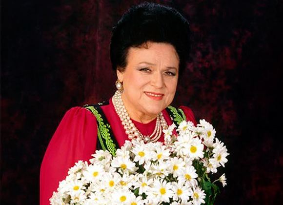 На фото: Людмила Зыкина