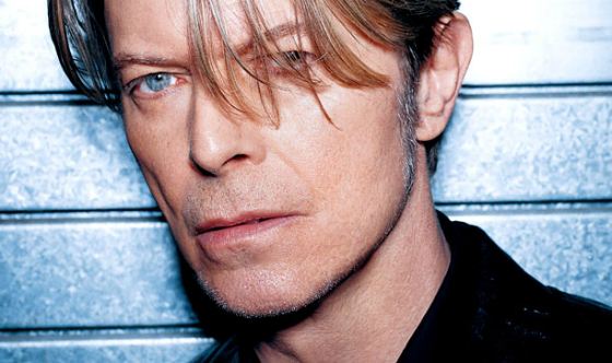 Дэвид Боуи (David Bowie) - британский рок-певец и автор песен Дэвид Боуи (David Bowie) - британский рок-певец и автор песен
