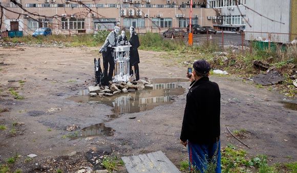 В Москве сожгли уличную инсталляцию с героями «Сталкера»