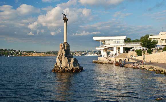 ФСБ проводит проверку после исполнения фальшивого гимна России в Севастополе ФСБ проводит проверку после исполнения фальшивого гимна России в Севастополе