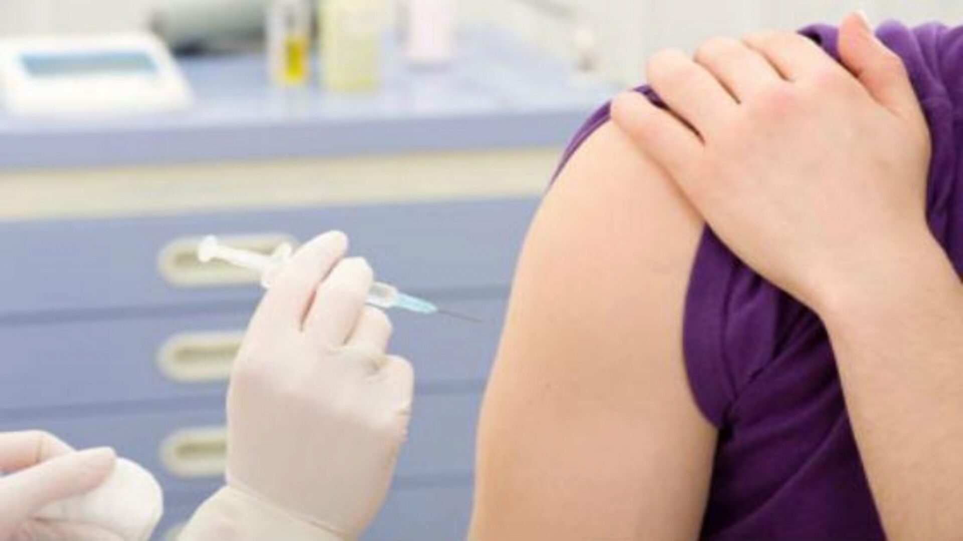Вакцинация от клещей проводится в несколько этапов Вакцинация от клещей проводится в несколько этапов