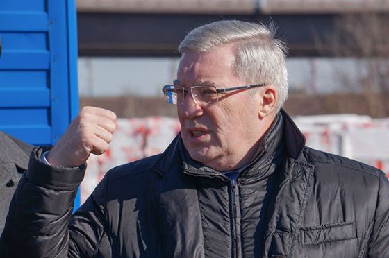 Виктор Толоконский инспектирует стройку «Платинум-Арены» Виктор Толоконский инспектирует стройку «Платинум-Арены»