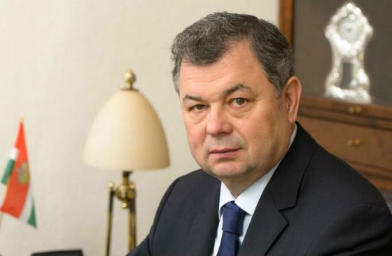 Губернатор Калужской области Анатолий Артамонов Губернатор Калужской области Анатолий Артамонов