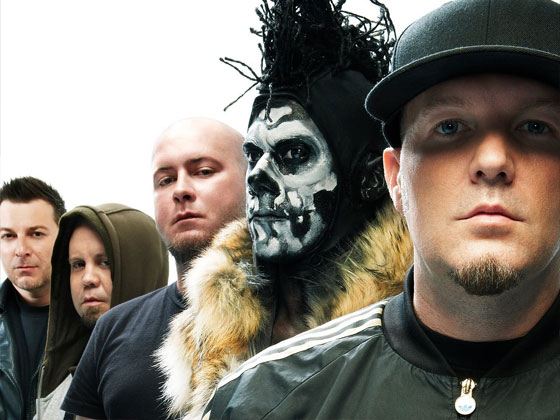 На фото: группа Limp Bizkit